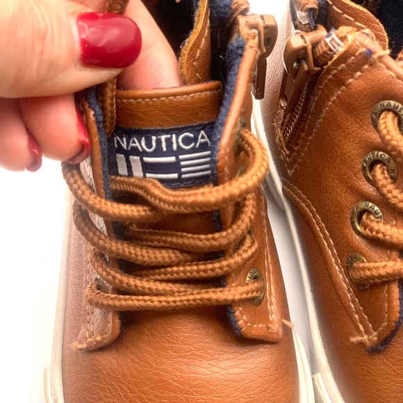 LIKE NEW! Nautica Toddler Chukka Boots with Lace-Up and Zipper Ankle Size 5 - Picture 5 of 9